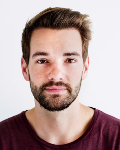 portrait-white-man-isolated_53876-40306